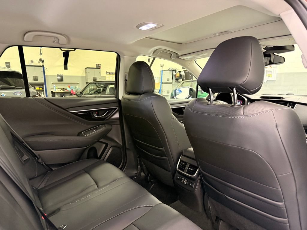 Used 2023 Subaru Outback Touring XT AWD/4WD image 25