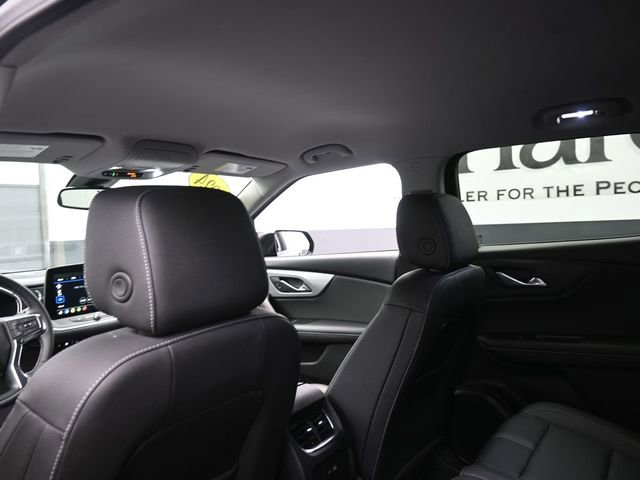 Used 2024 Chevrolet Blazer LT w/ LPO, Black Grille Bar Package image 24