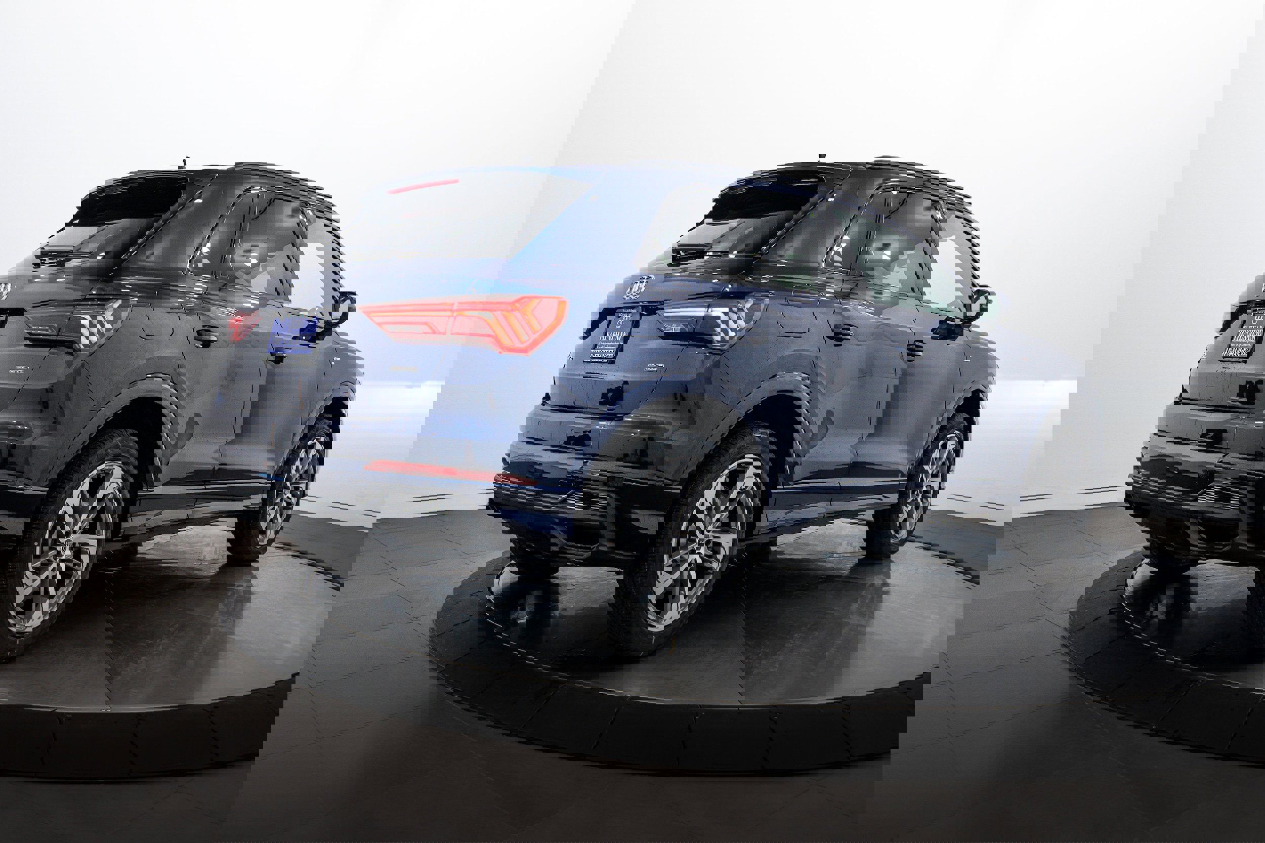 New 2025 Audi Q3 2.0T Premium image 4