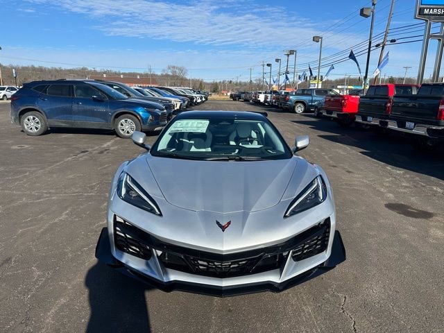 New 2026 Chevrolet Corvette Z06 w/ Z07 Performance Package RWD image 3