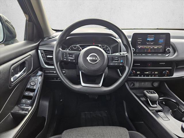 Used 2024 Nissan Rogue SV image 11