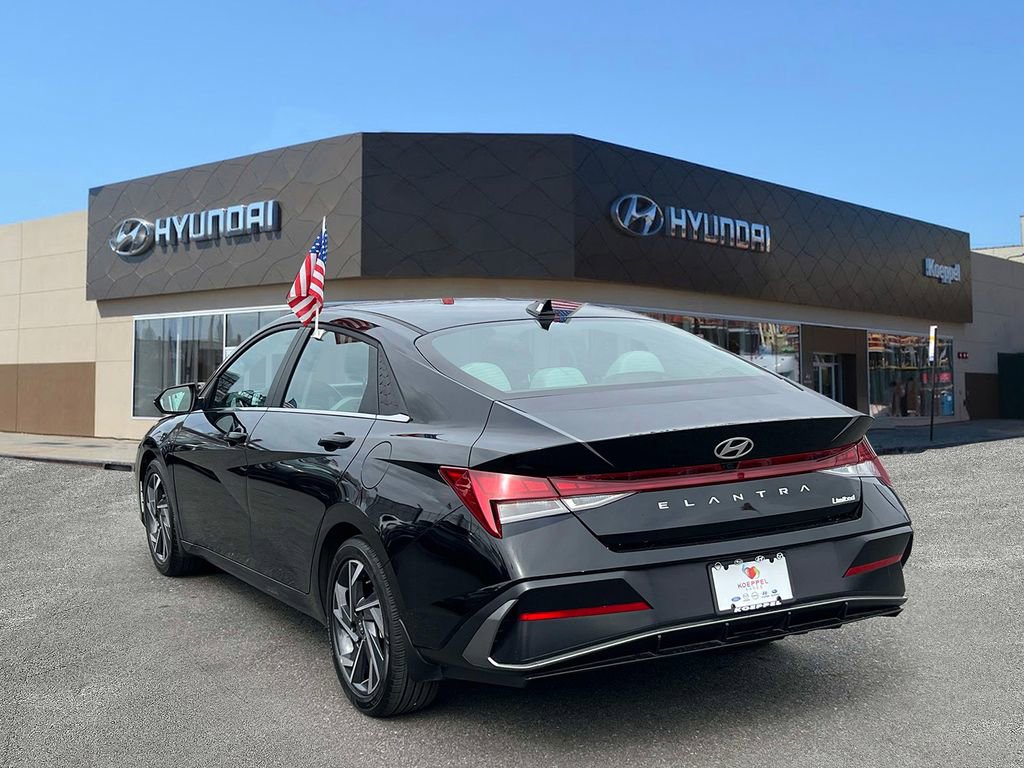 Certified 2025 Hyundai Elantra Limited image 5