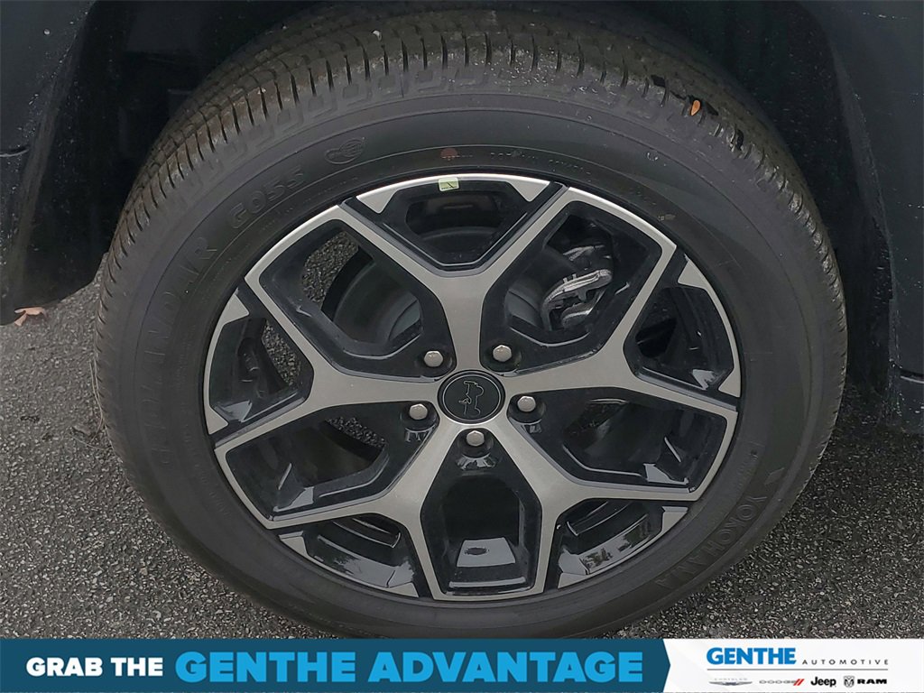 Used 2026 Jeep Compass Limited image 5