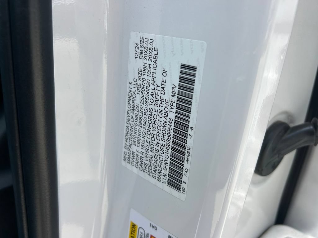 Used 2025 Honda Pilot Black Edition image 10