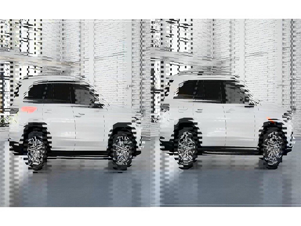 New 2026 Mercedes-Benz GLS 450 4MATIC image 2