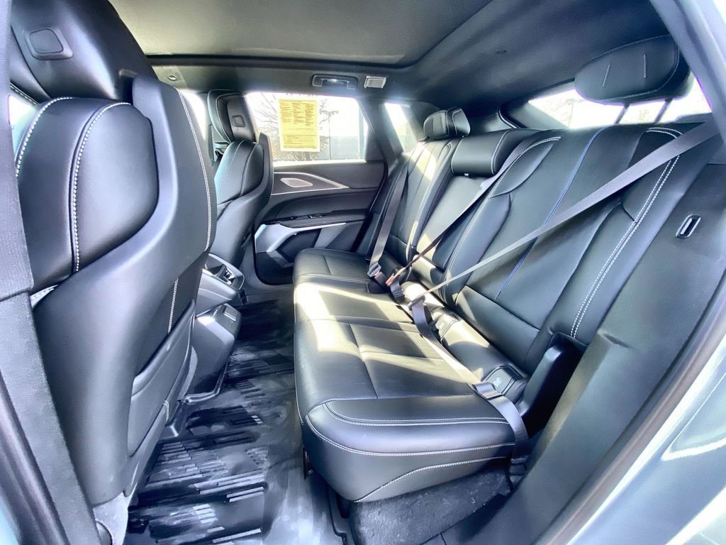 Certified 2026 Cadillac Lyriq Premium Sport w/ LPO, Floor Liner Package image 22