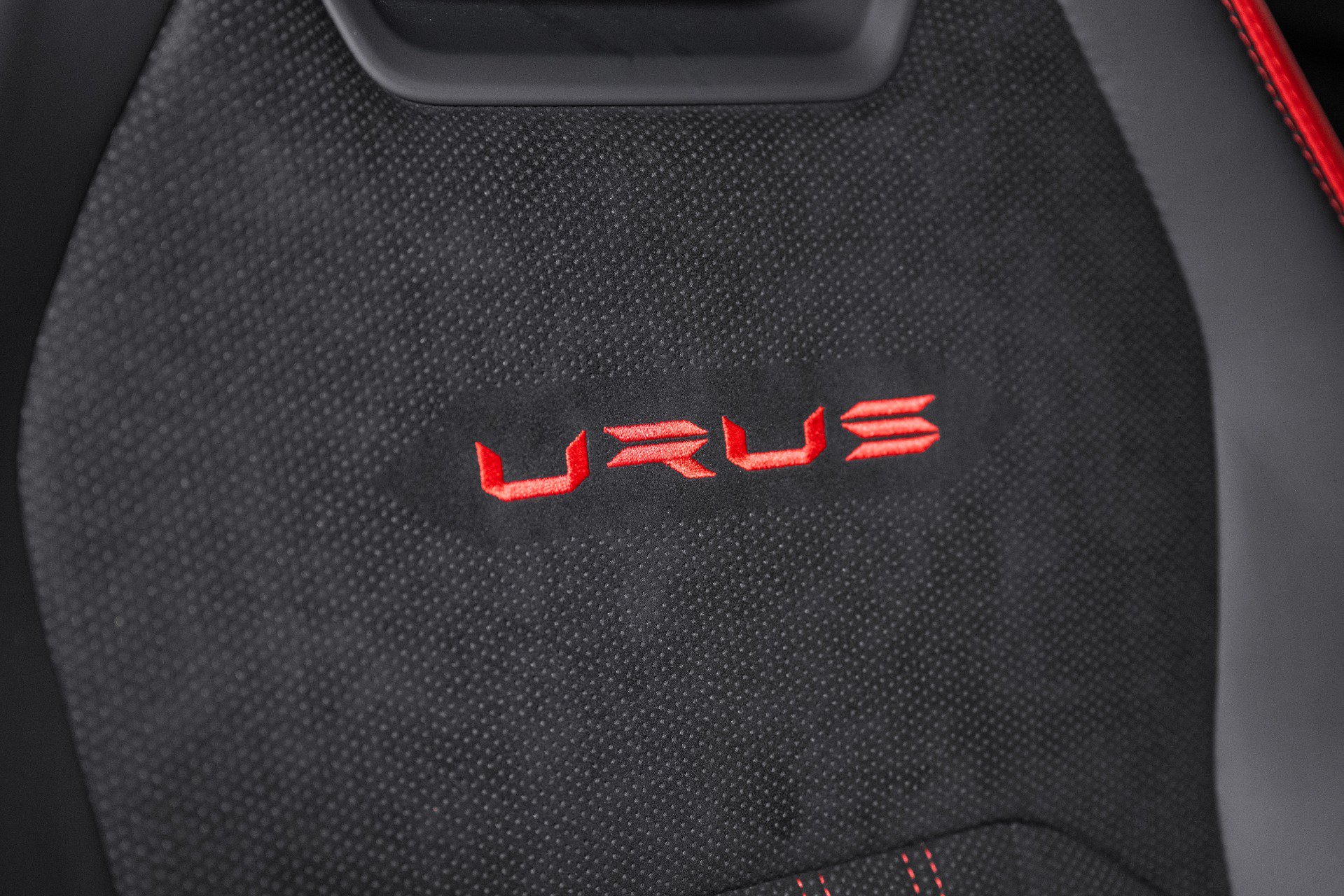 Used 2024 Lamborghini Urus Performante AWD/4WD image 50