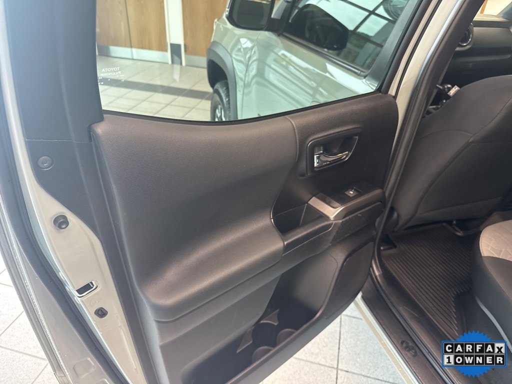 Used 2023 Toyota Tacoma TRD Off-Road w/ Technology Package image 14
