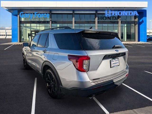 Used 2023 Ford Explorer ST-Line image 3