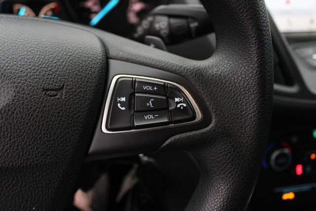 Used 2017 Ford Escape SE w/ Equipment Group 201A image 10