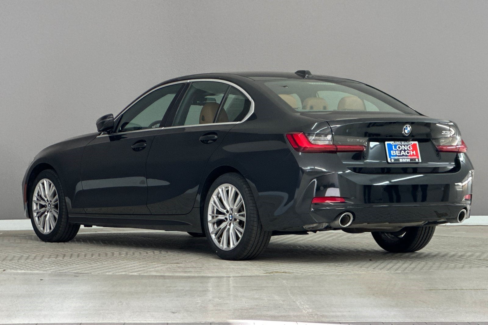 Certified 2024 BMW 330i Sedan w/ Convenience Package RWD image 3