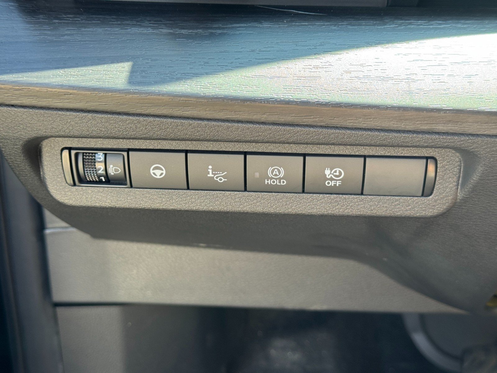 Used 2023 Nissan Ariya FWD image 16