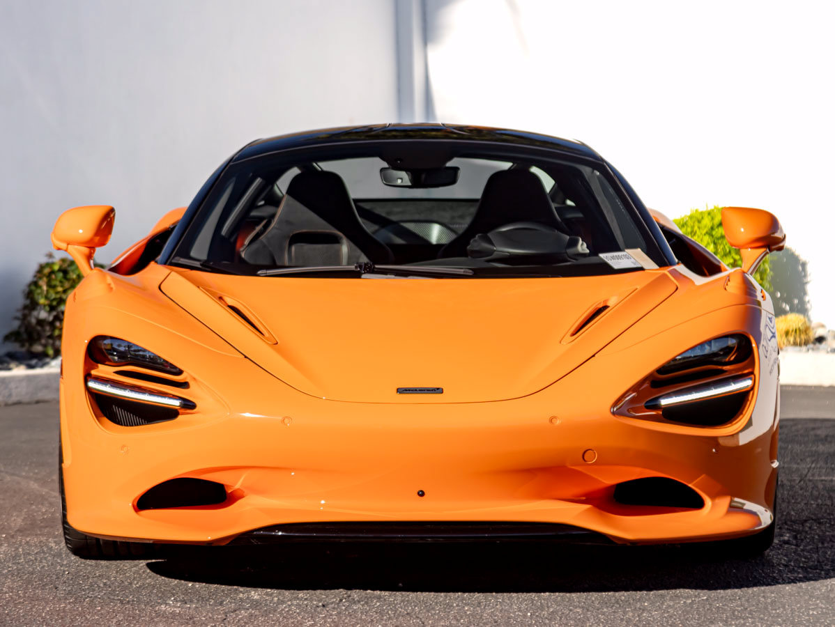 Used 2025 McLaren 750S RWD image 3