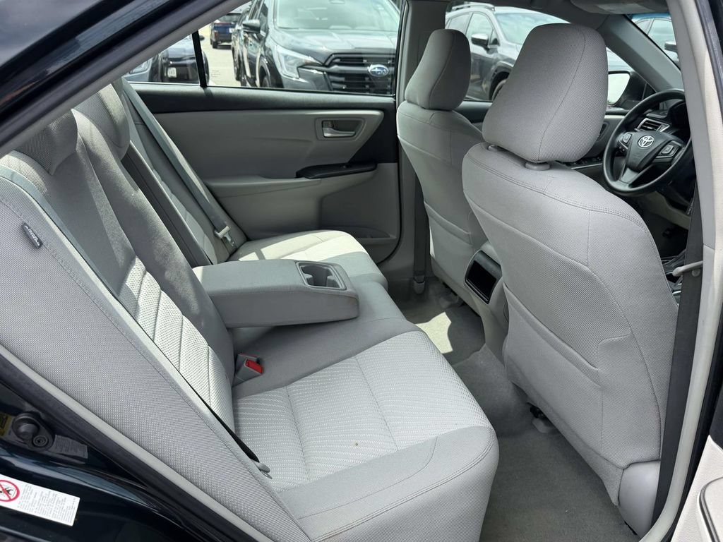 Used 2015 Toyota Camry LE FWD image 13