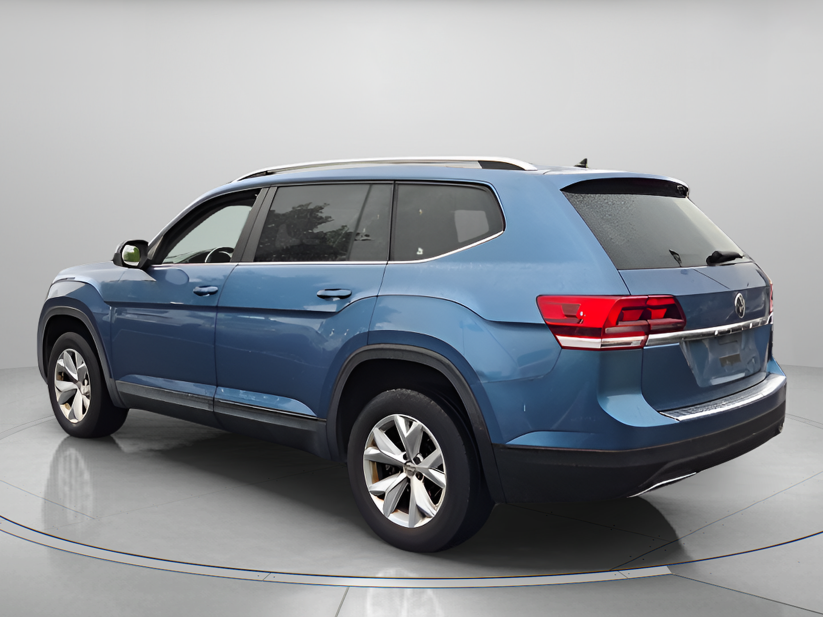 Used 2019 Volkswagen Atlas S FWD image 3