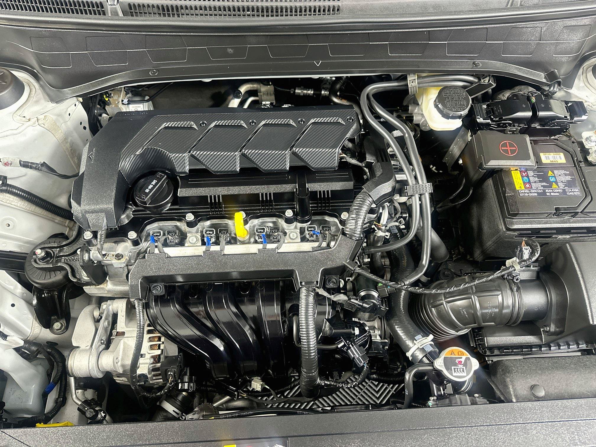 Used 2025 Hyundai Venue SEL FWD image 32