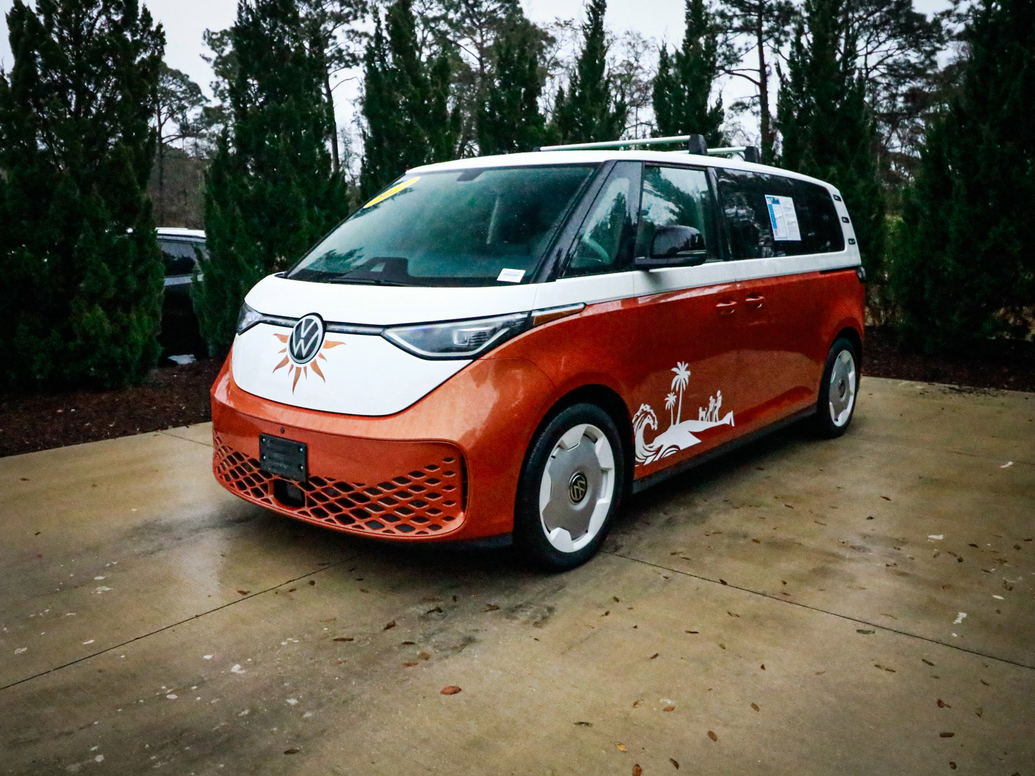 Used 2025 Volkswagen ID. Buzz 1st Edition image 6