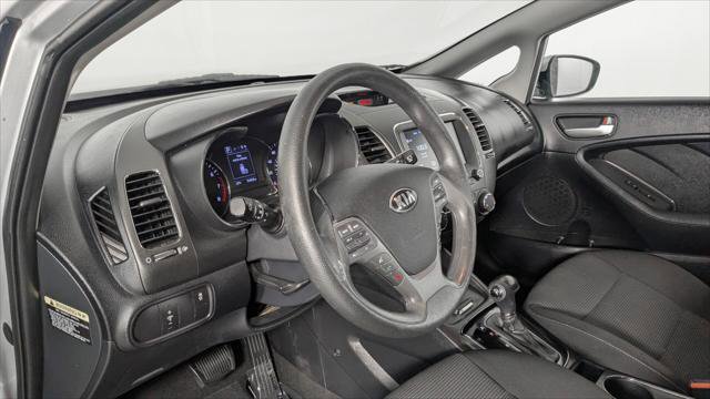 Used 2017 Kia Forte LX w/ LX Popular Plus Package FWD image 19