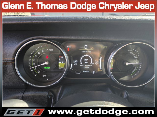 Used 2023 Jeep Wrangler Sahara image 16