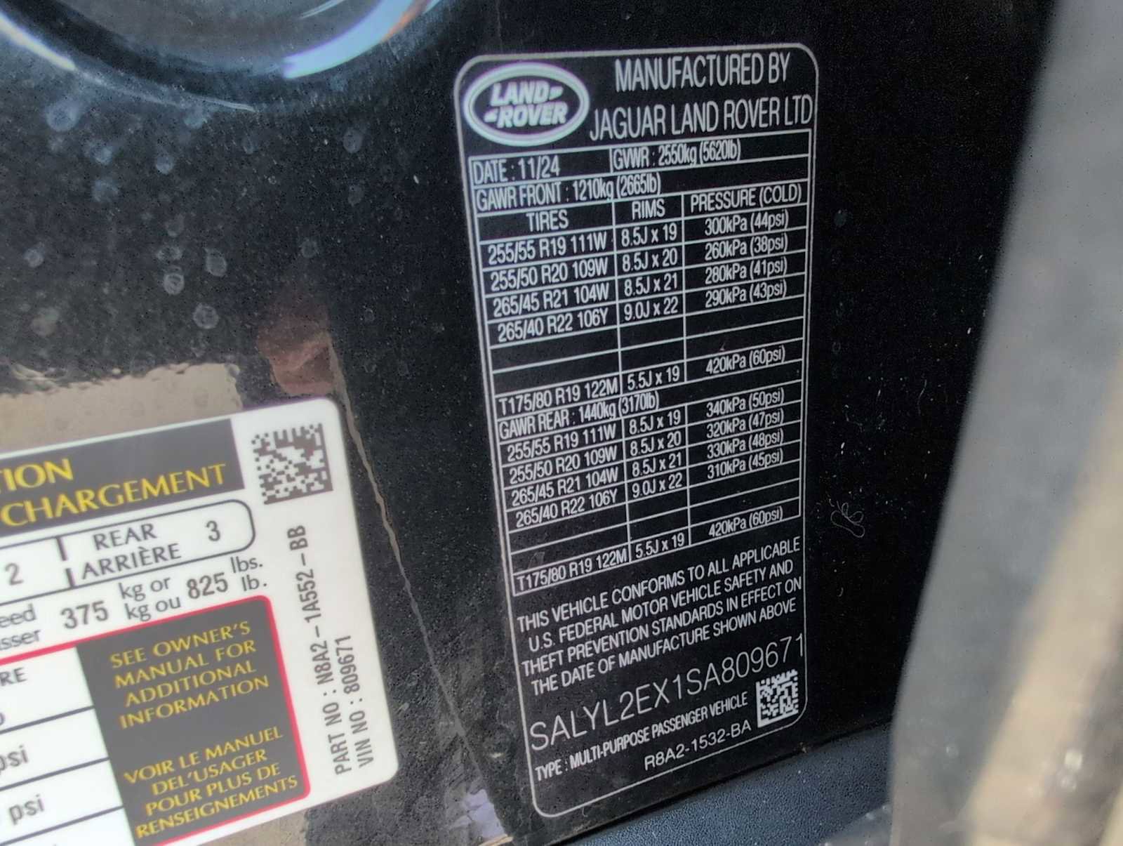 Used 2025 Land Rover Range Rover Velar Dynamic SE AWD/4WD image 36