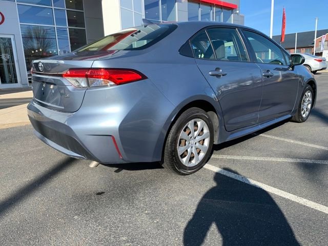 Used 2020 Toyota Corolla LE image 3