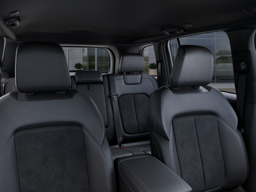 New 2027 Jeep Grand Cherokee Altitude RWD image 27