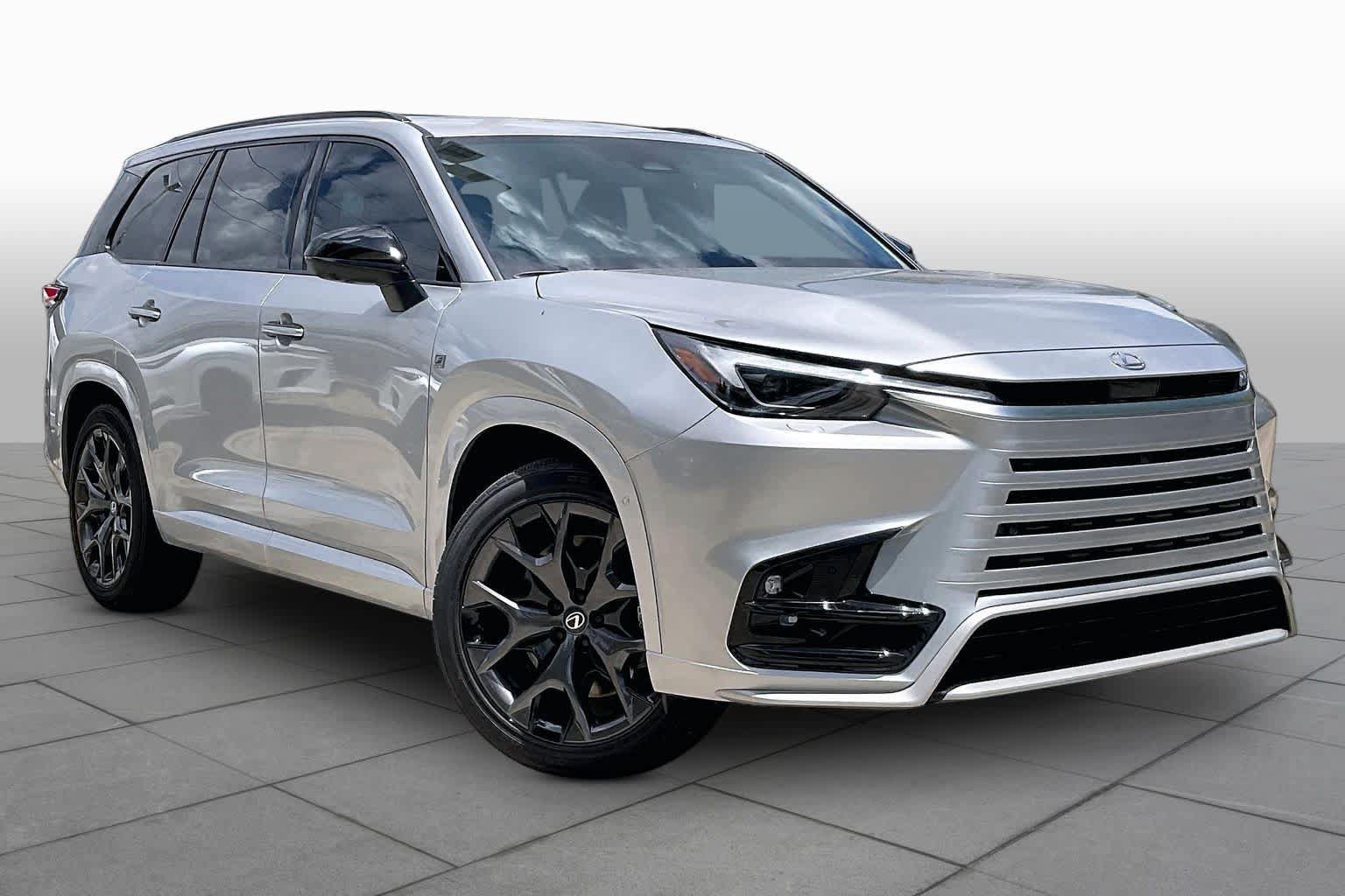 New 2026 Lexus TX 500h AWD image 3