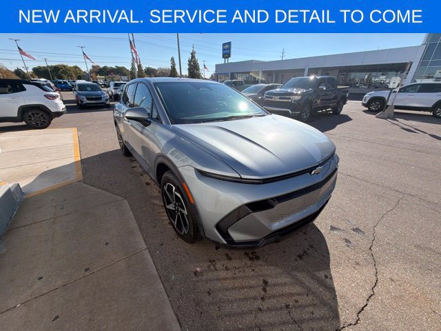 Used 2025 Chevrolet Equinox EV LT FWD image 5