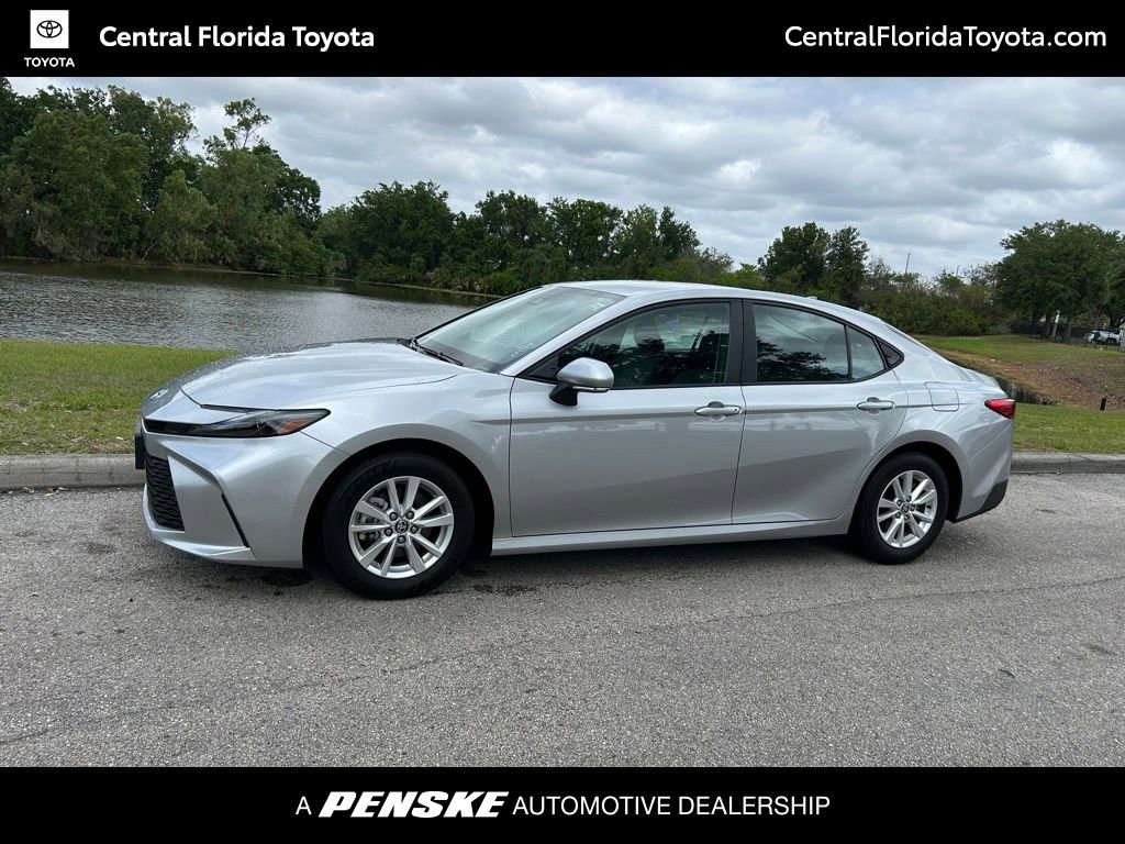 Used 2025 Toyota Camry LE w/ Convenience Package FWD image 1