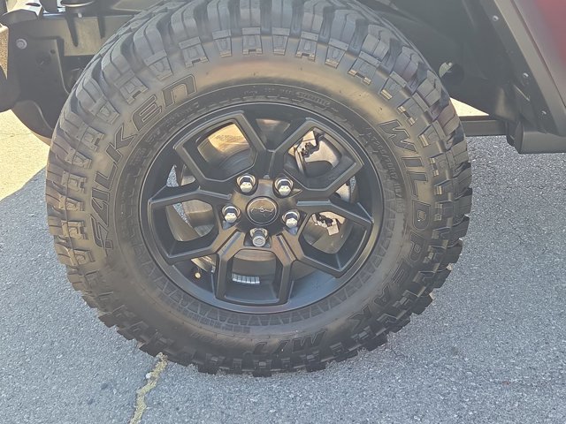 Used 2025 Jeep Wrangler Unlimited Sport AWD/4WD image 23