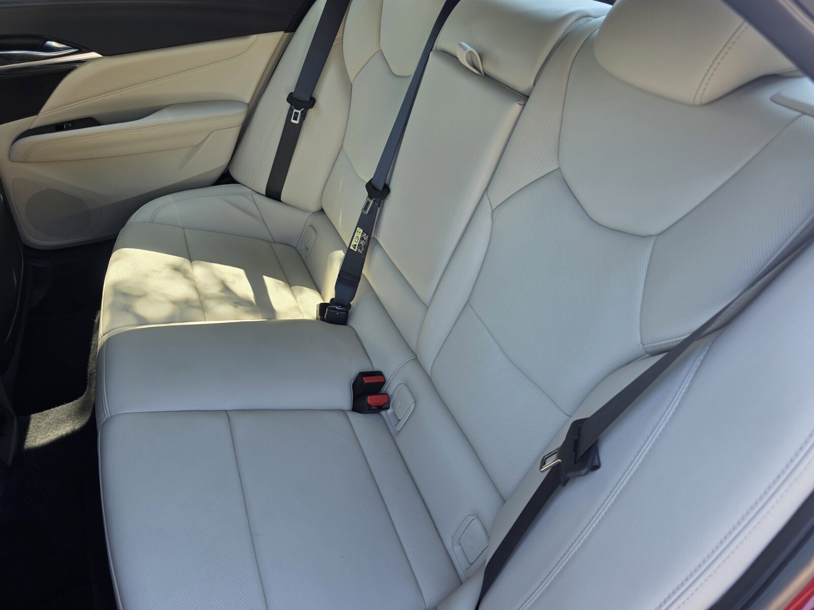 Used 2021 Cadillac CT4 Premium Luxury RWD image 16