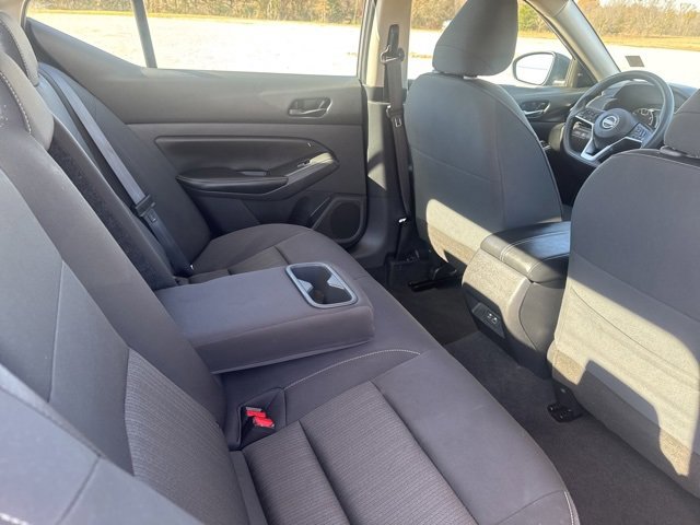 Used 2024 Nissan Altima 2.5 SV image 14