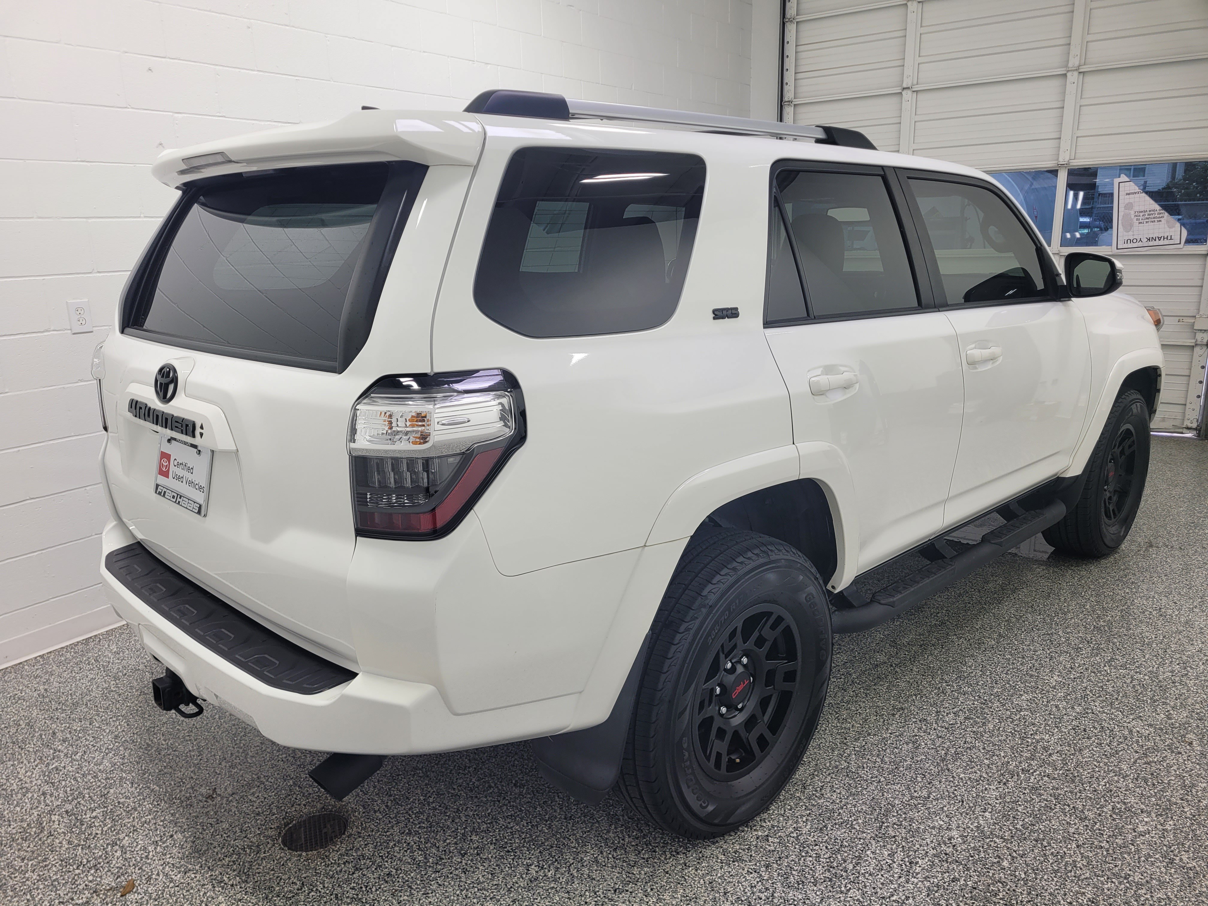 Certified 2022 Toyota 4Runner SR5 Premium w/ Moonroof Package AWD/4WD image 4