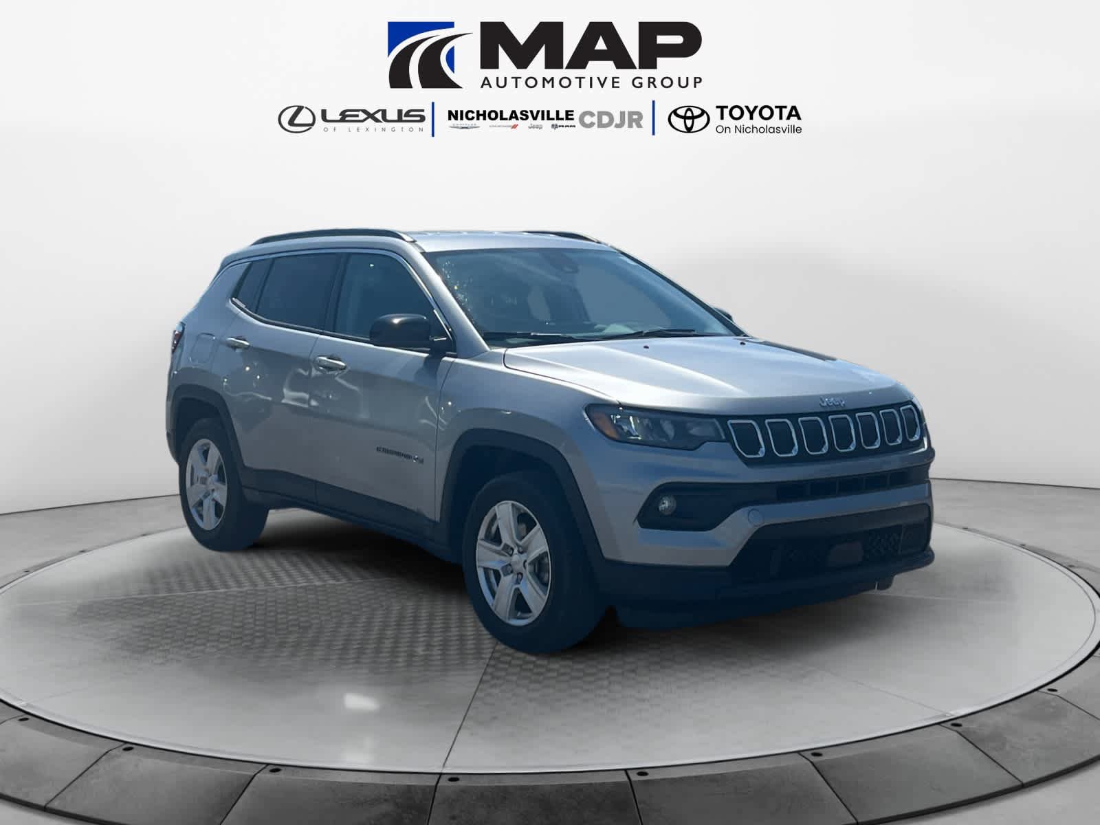 Used 2022 Jeep Compass Latitude w/ Convenience Group AWD/4WD image 7
