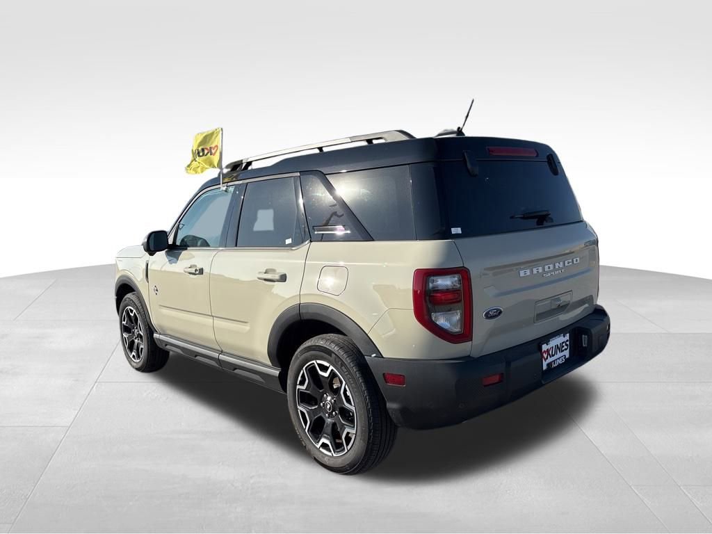 Used 2025 Ford Bronco Sport Outer Banks w/ Outer Banks Tech Package+ image 7