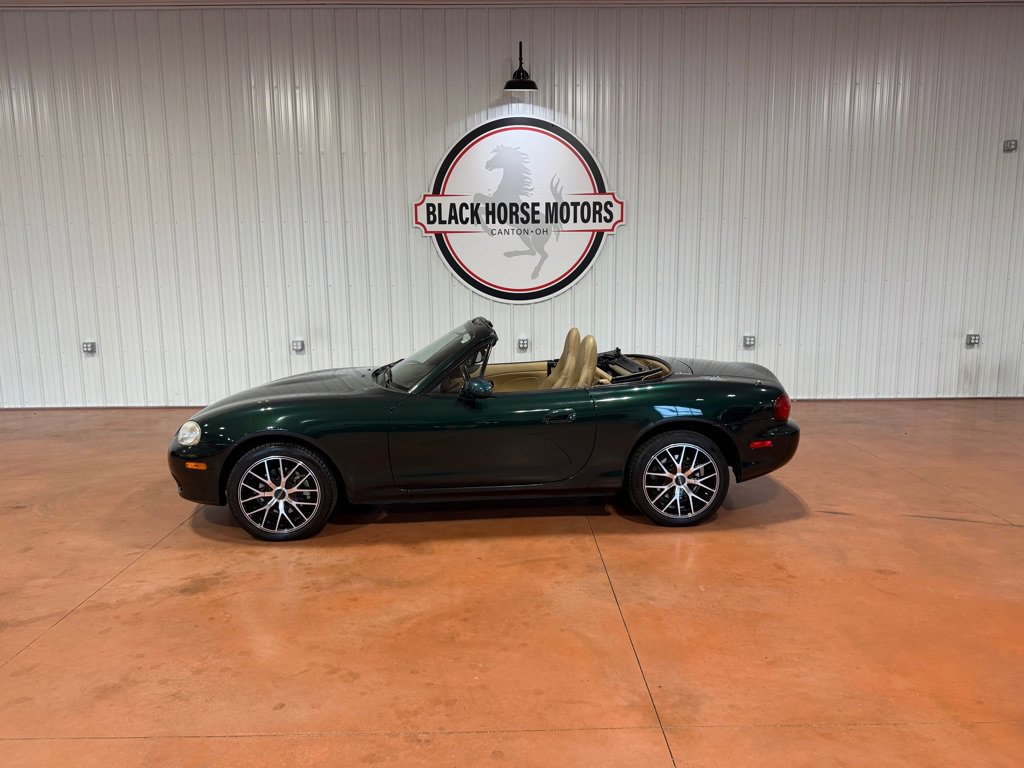 Used 2001 MAZDA MX-5 Miata RWD image 2