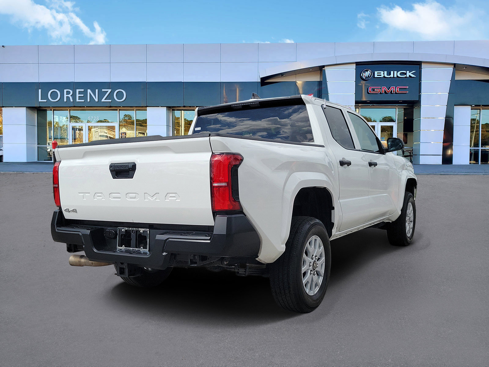 Used 2024 Toyota Tacoma SR AWD/4WD image 5