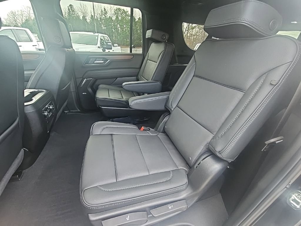 Used 2026 GMC Yukon XL Denali w/ Sun & Power Step Package image 18