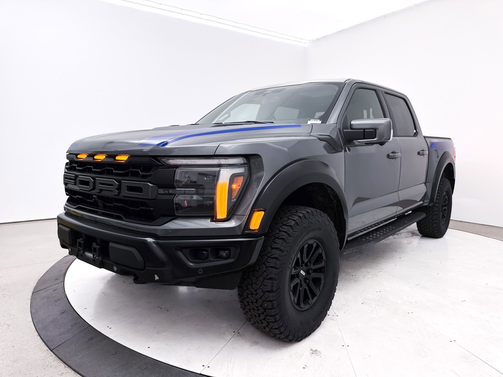 Used 2025 Ford F150 Raptor image 16