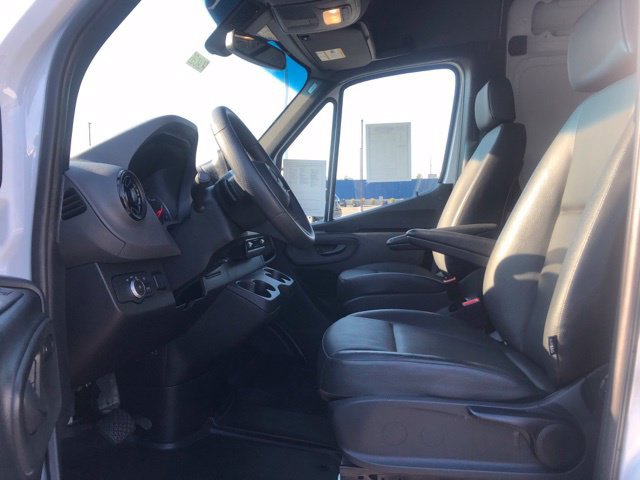Used 2025 Mercedes-Benz Sprinter 2500 image 10