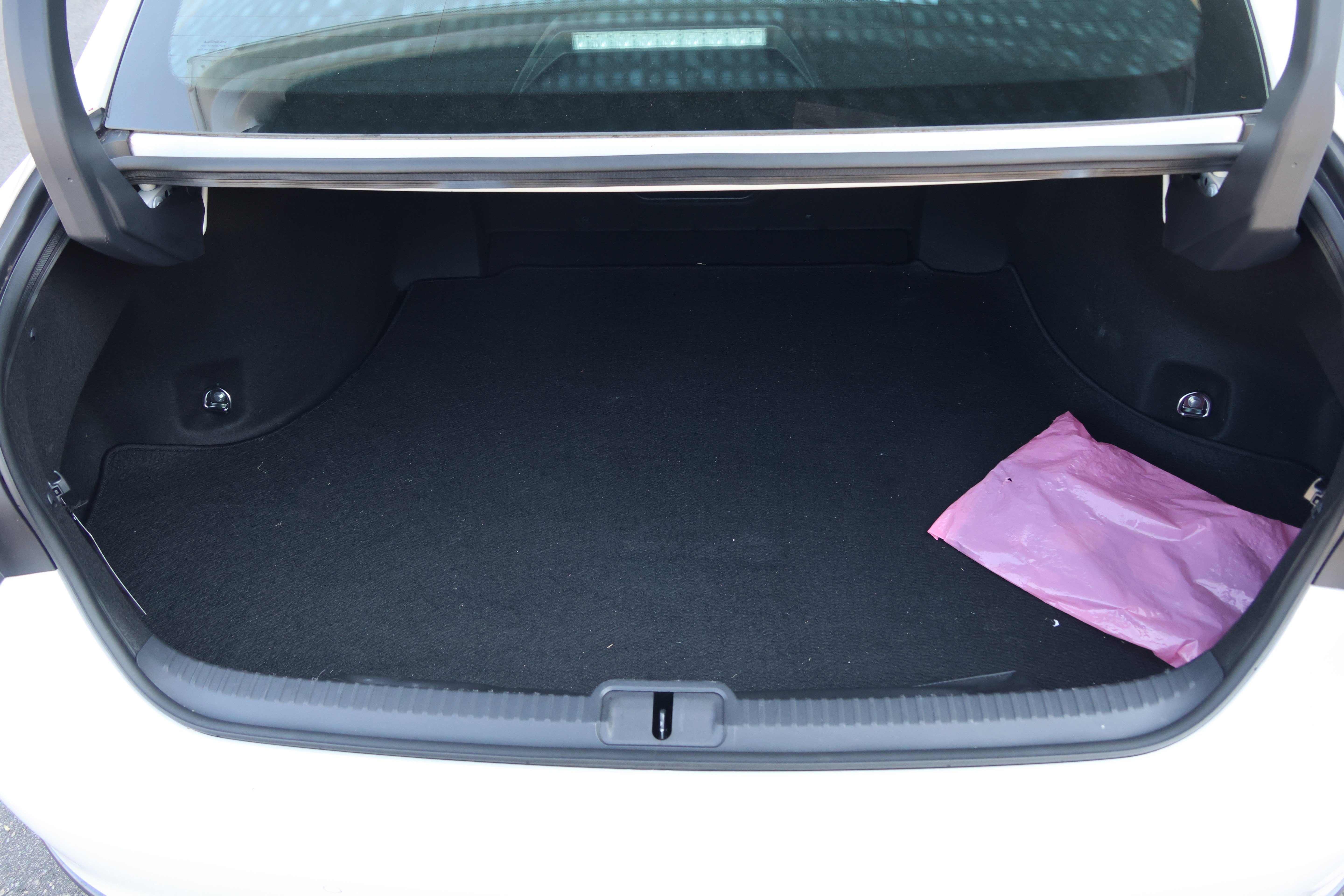 Certified 2025 Lexus ES 300h w/ Premium Package FWD image 35
