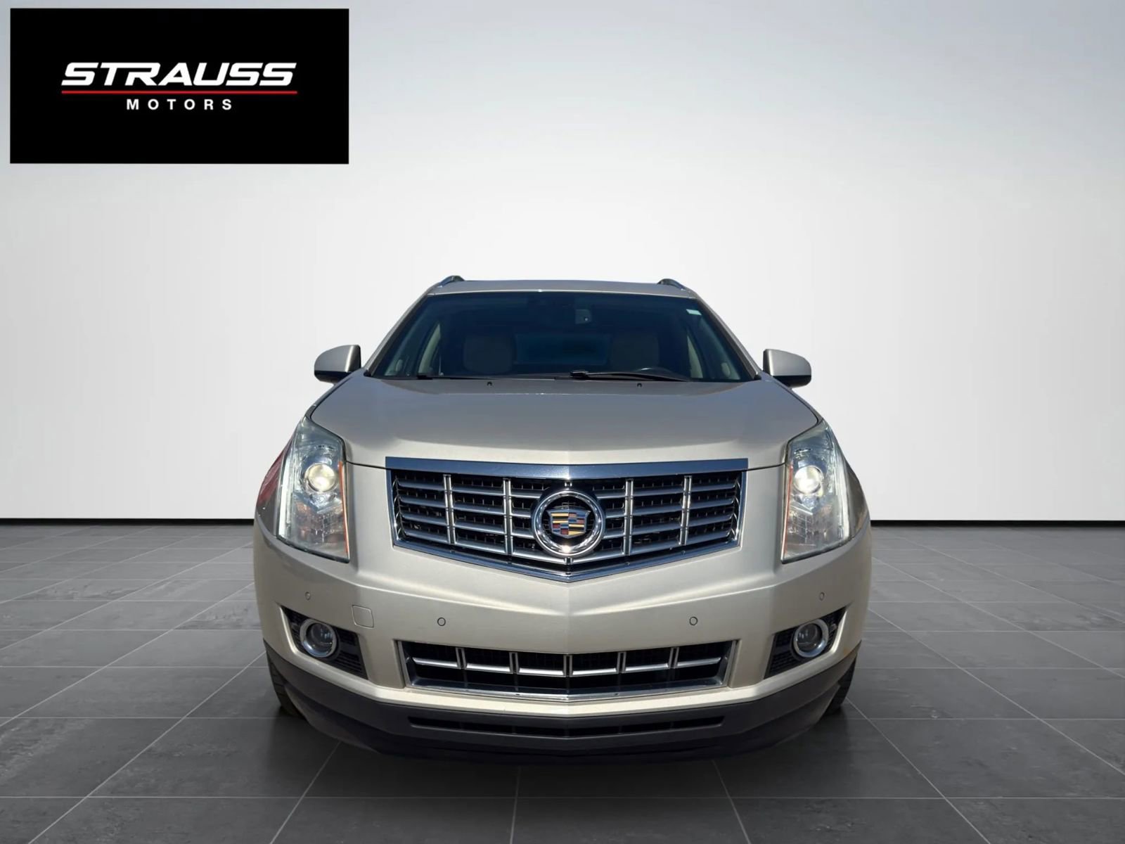 Used 2016 Cadillac SRX Premium FWD image 3