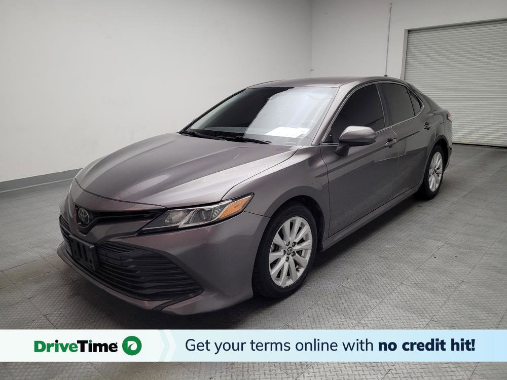 Used 2019 Toyota Camry LE FWD image 1