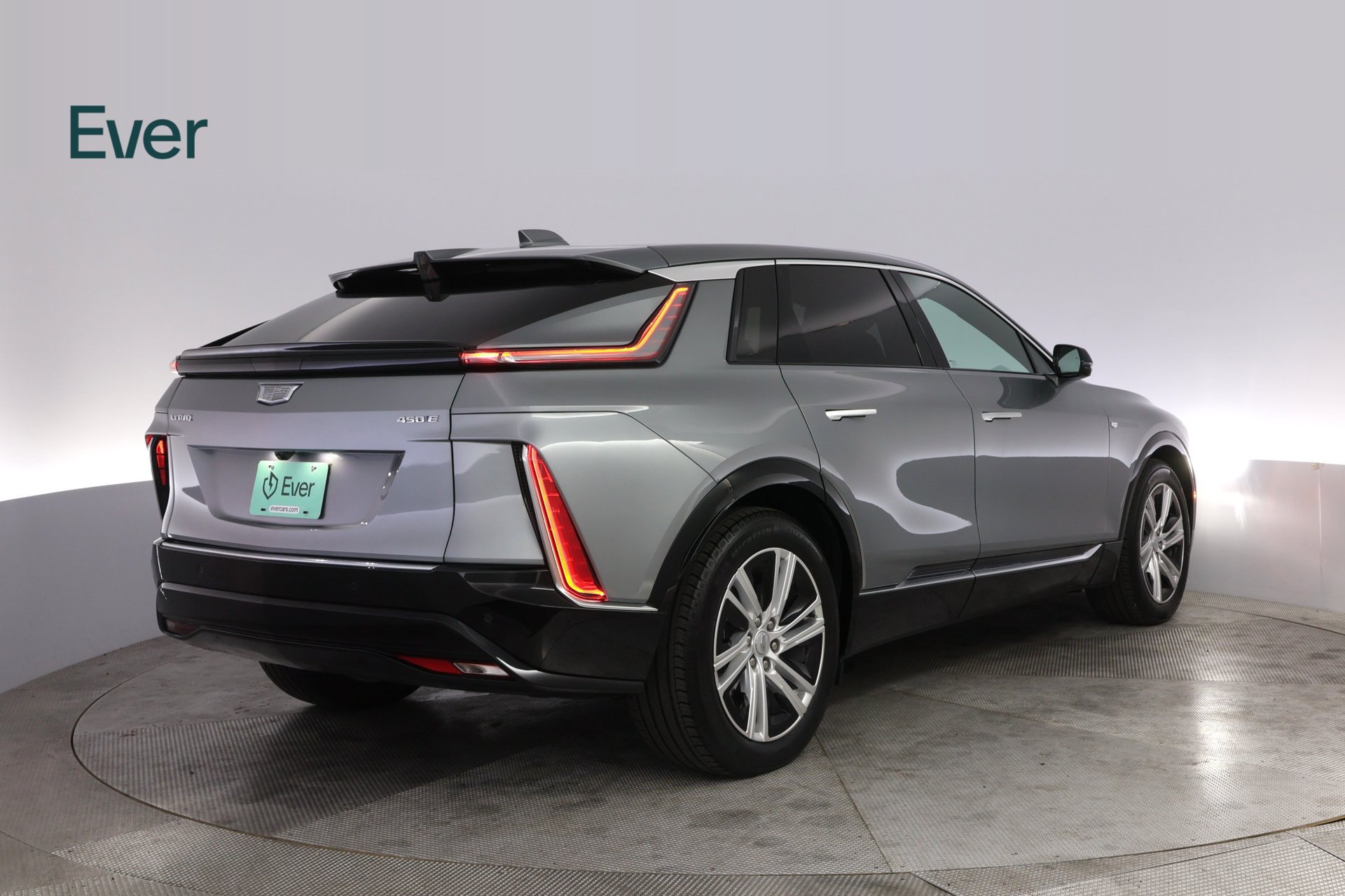 Used 2024 Cadillac Lyriq Tech RWD image 3