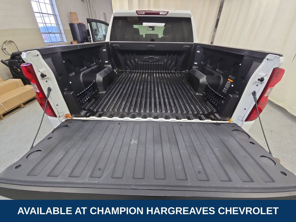 Used 2024 Chevrolet Silverado 1500 LT image 34