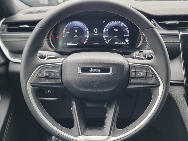 Certified 2024 Jeep Grand Cherokee Laredo w/ Luxury Tech Group I AWD/4WD image 32