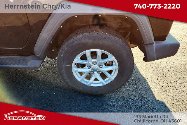 Used 2023 Jeep Wrangler Sport AWD/4WD image 14