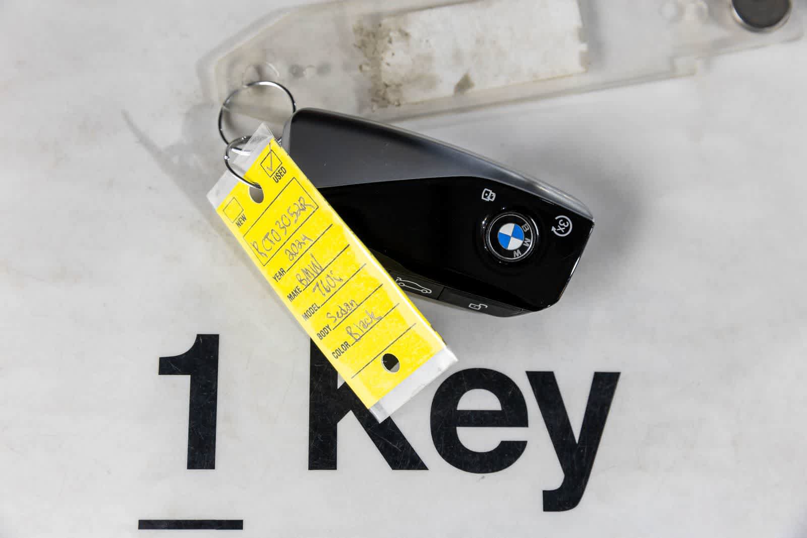 Used 2024 BMW 760i xDrive w/ Executive Package AWD/4WD image 20