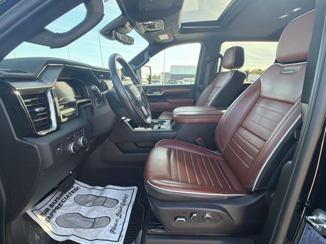 Used 2024 GMC Sierra 2500 Denali Ultimate AWD/4WD image 15