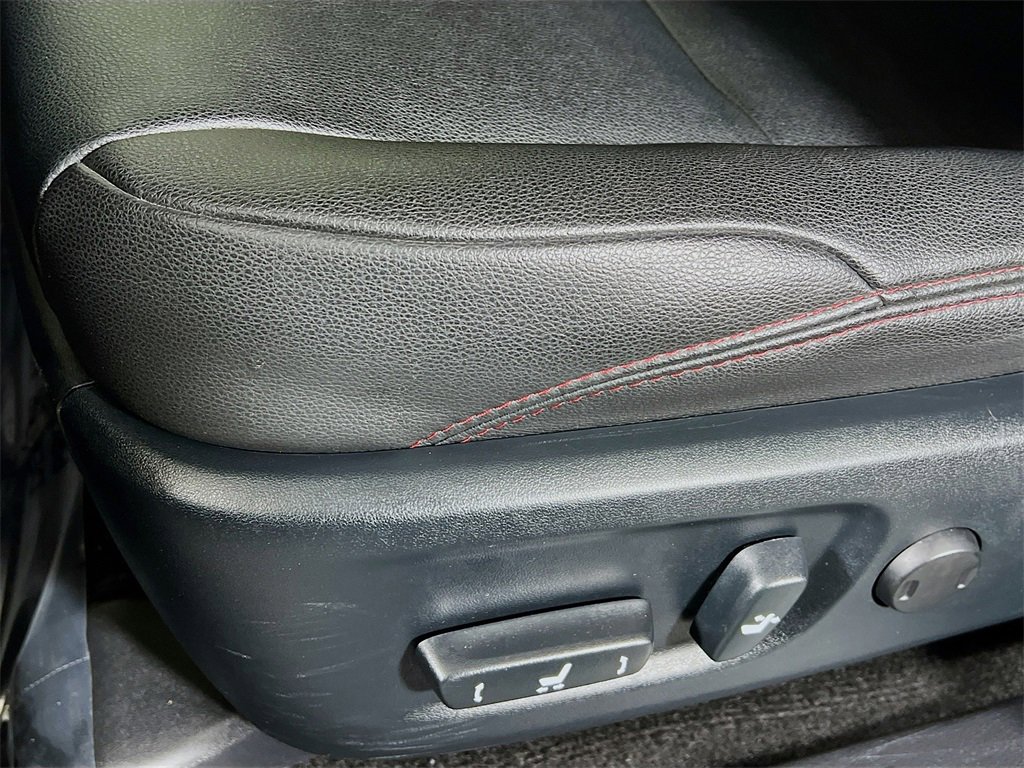 Certified 2024 Toyota 4Runner TRD Off-Road Premium image 18